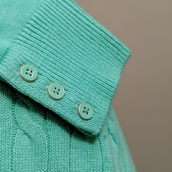 Green long sleeve sweatee - Picture 3 of 3